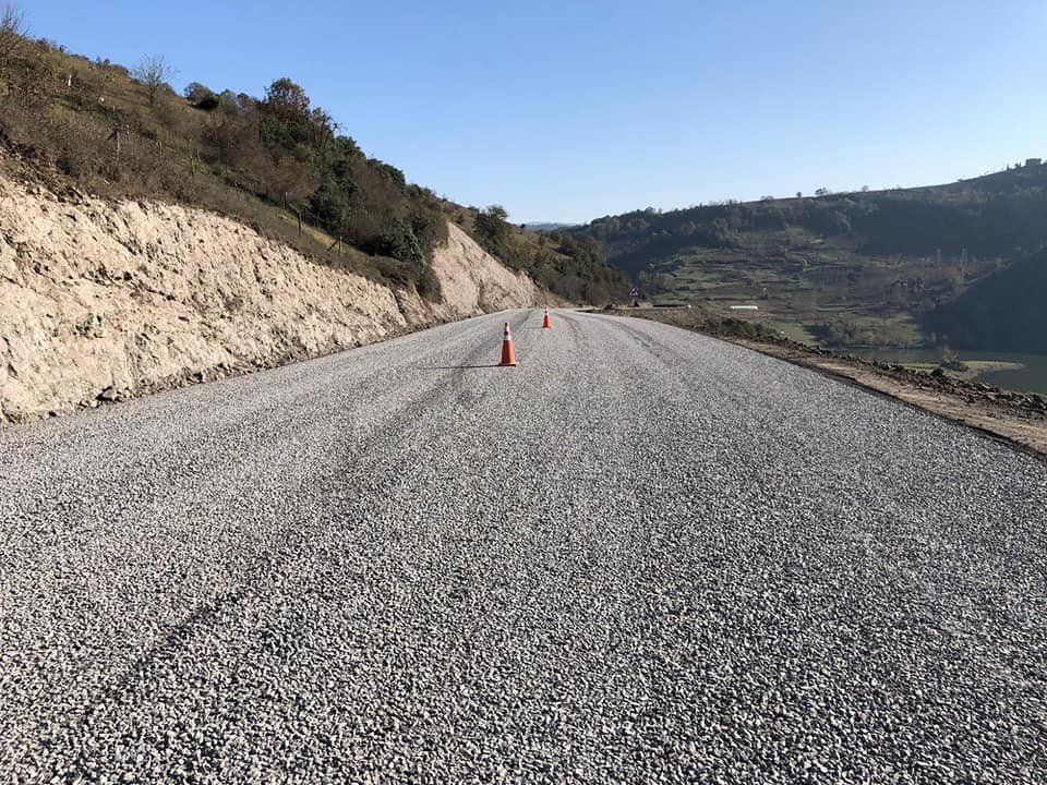 Ereğli-Çaylıoğlu Yolu´nda asfaltlama çalışmaları başladı - 1