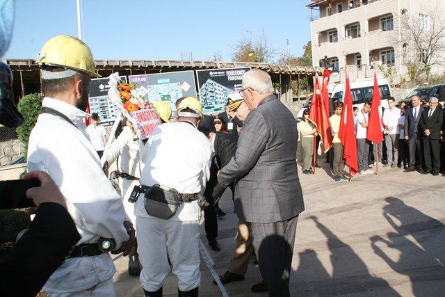 Muhtar Gökmen’den sarsan konuşma: “Uzun Mehmet kömürü buldu ama… TORUNLARI İŞSİZ!” - 10