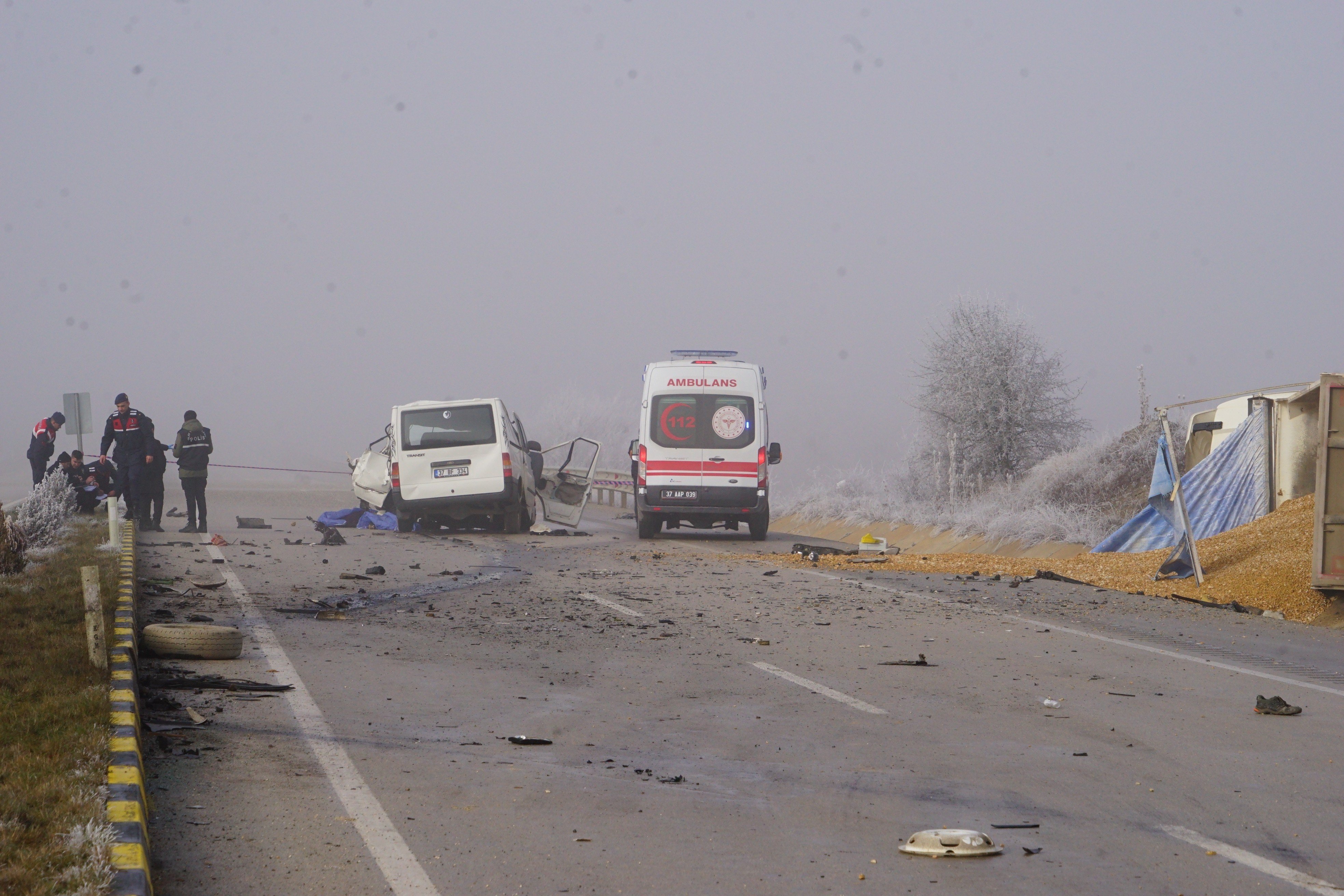 Feci Kaza… 3 kişi can verdi… Yaralı Zonguldak’a sevk edildi - 3