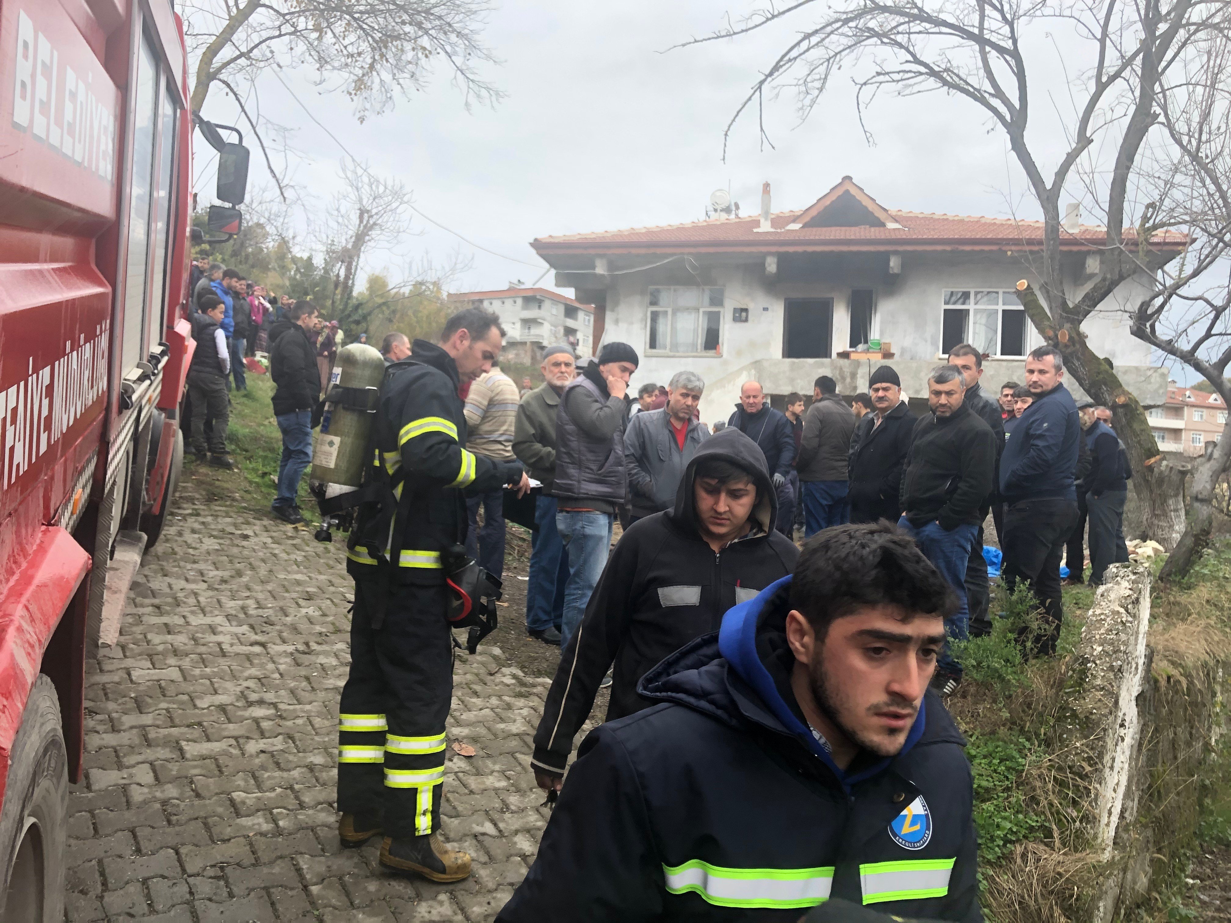 Sobadan çıkan yangın ekiplerin müdahalesiyle söndürüldü - 5