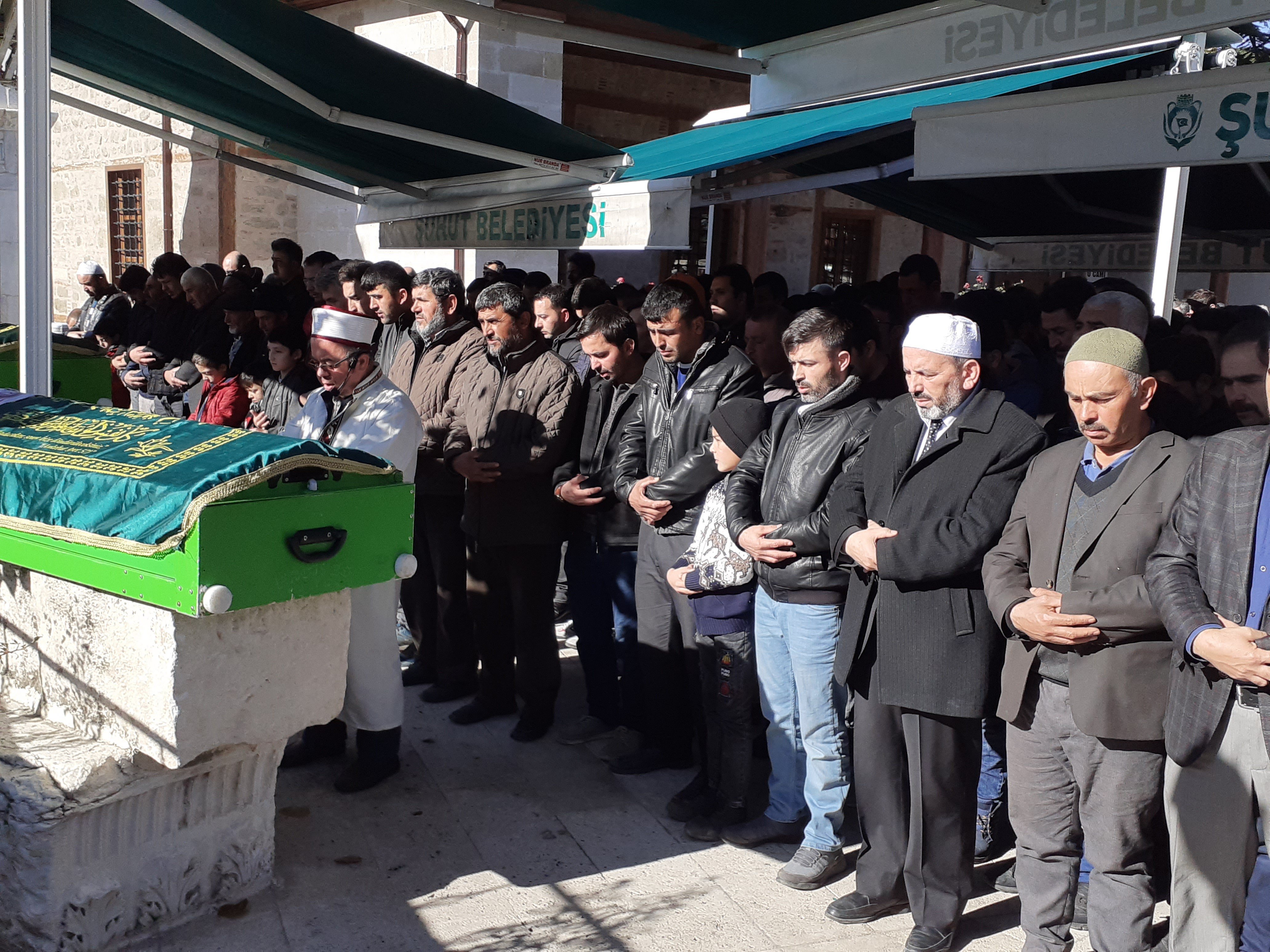 Trafik kazasında yaşamını kaybeden çift... Son yolculukta da YAN YANA... - 2