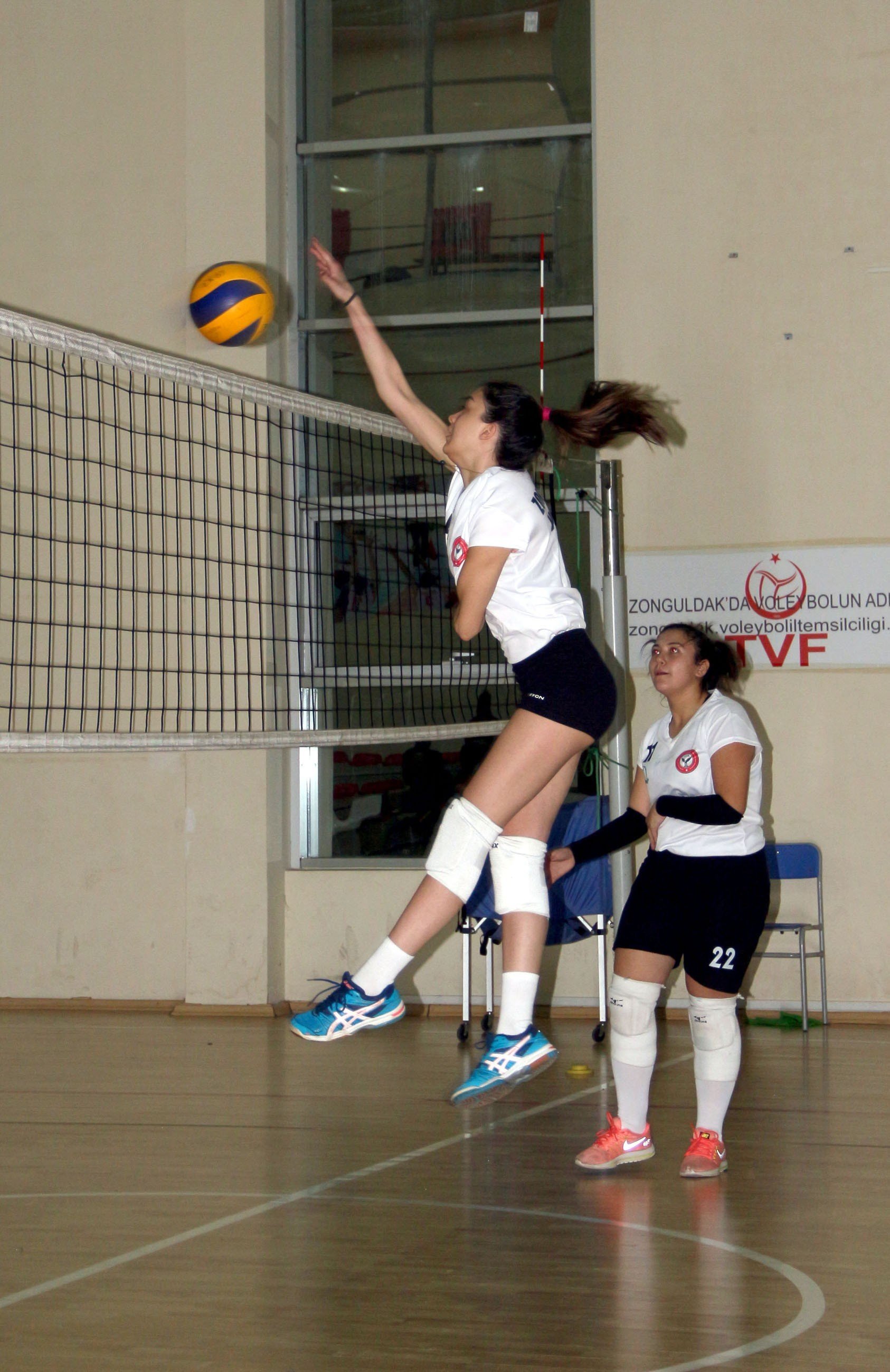 Zonguldak voleybol gençlik, sezona hazır - 1