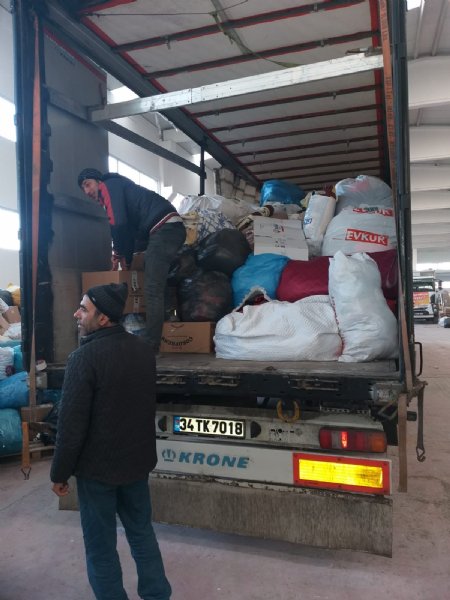 İkinci yardım tırı da Elazığ’a ulaştı - 2