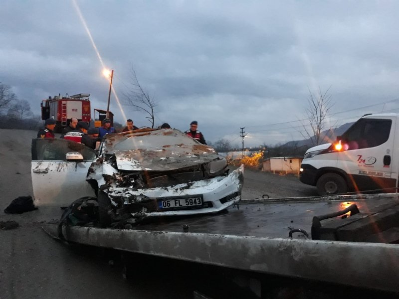 Otomobil şarampole uçtu: 5 yaralı - 7