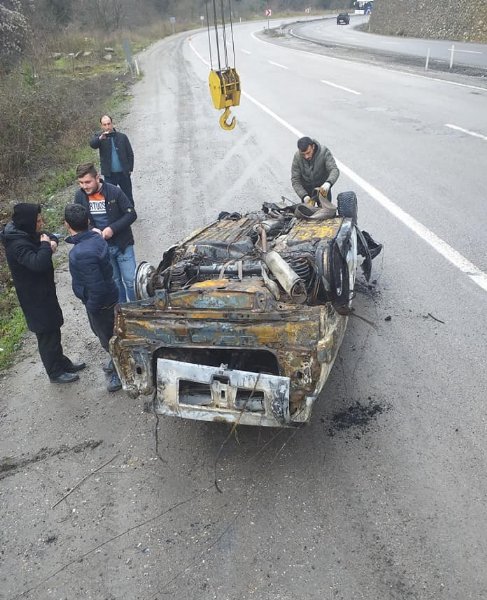 Şoförü, emniyet kemeri kurtardı - 1