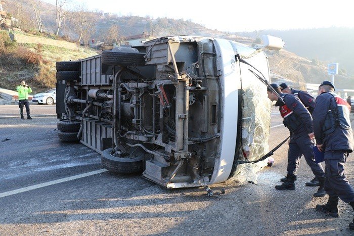 Yollar buz tuttu, kazalar beraberinde geldi - 2