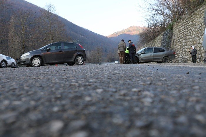 Yollar buz tuttu, kazalar beraberinde geldi - 6