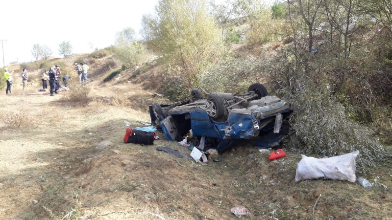 50 METRELİK UÇURUMA DEVRİLDİ - 1