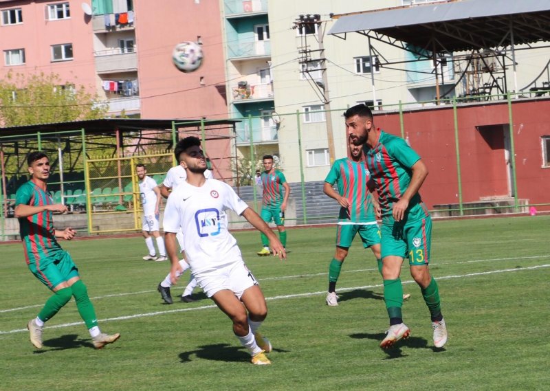 AMEDSPOR 3 PUANI ALDI GİTTİ - 1