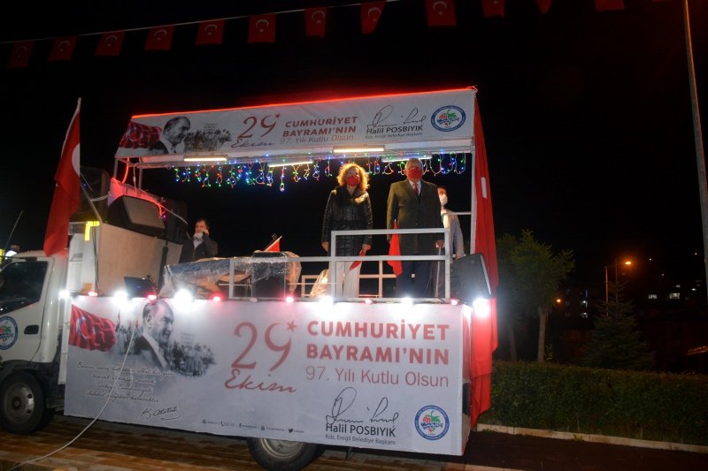 Cumhuriyet Bayramı kutlamaları gece de sürdü - 2