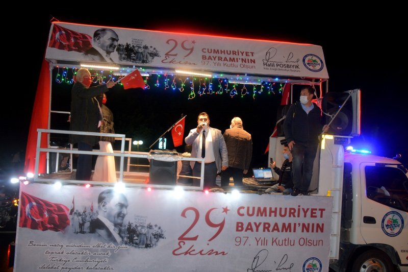 Cumhuriyet Bayramı kutlamaları gece de sürdü - 8