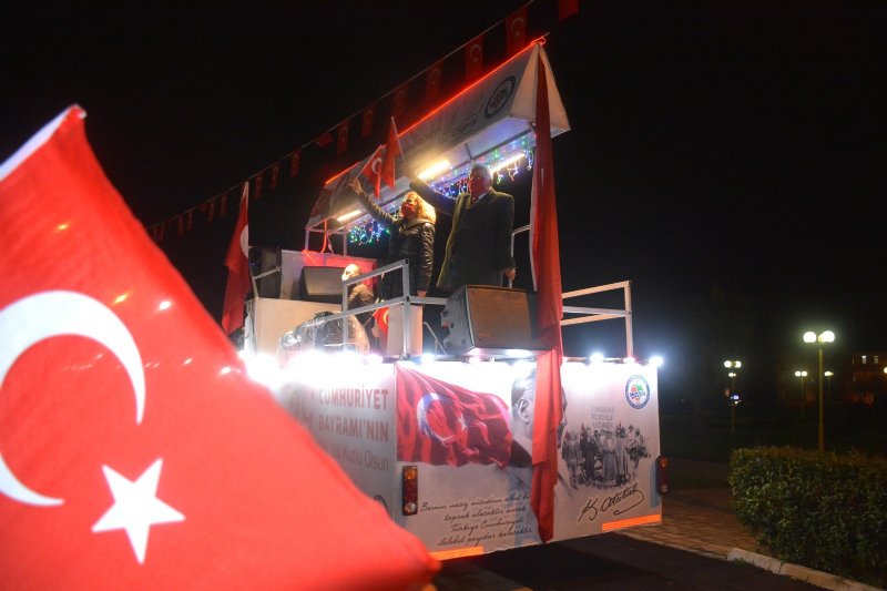 Cumhuriyet Bayramı kutlamaları gece de sürdü - 9