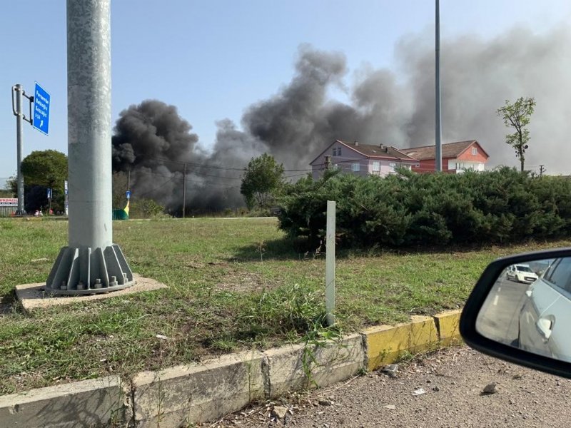 Hurdalıkta yangın... İtfaiye vaktinde müdahale etti... - 2