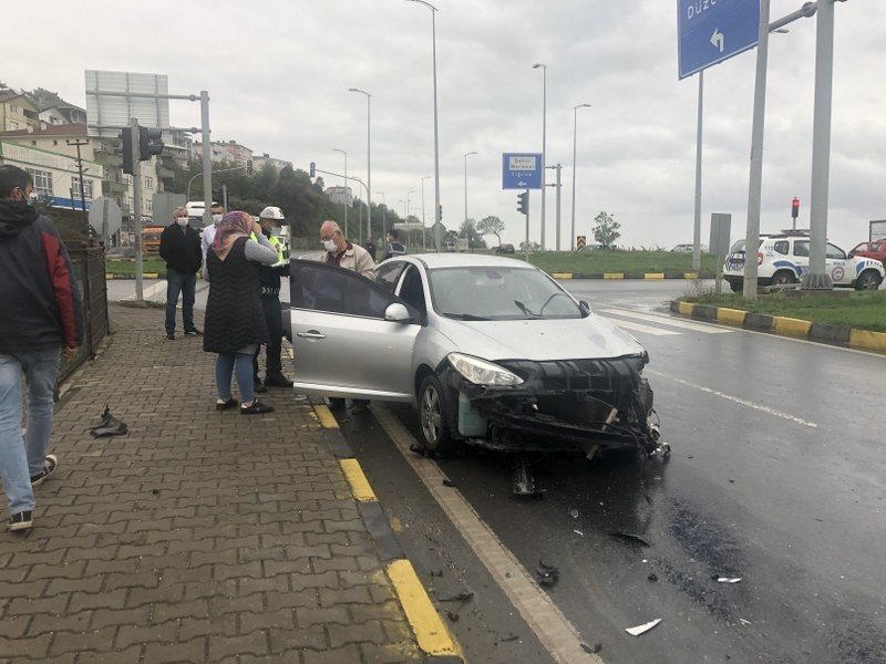 KAZA SONRASINDA YOLA DÖKÜLEN MAZOT, BAŞKA KAZAYA NEDEN OLDU!  - 3