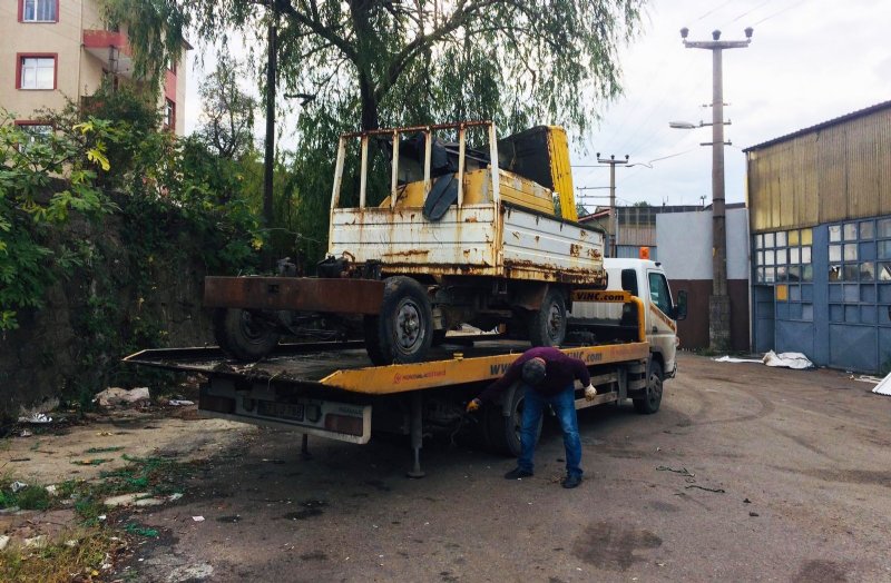 Kışla ve Belen Sanayi Sitesi´nde hurda araç temizliği... - 5