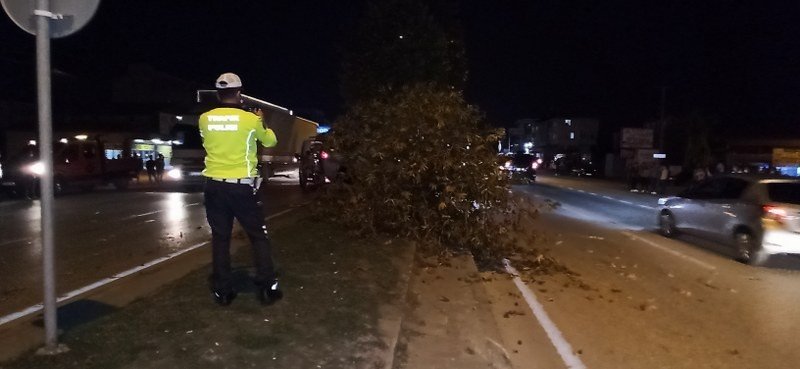 TAKLA ATTI: 3 YARALI - 7