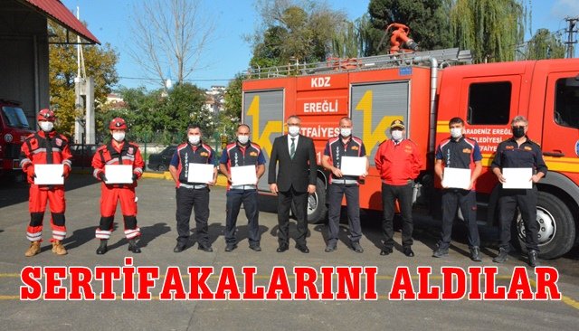 27 Kişi daha gönüllü itfaiyeci oldu