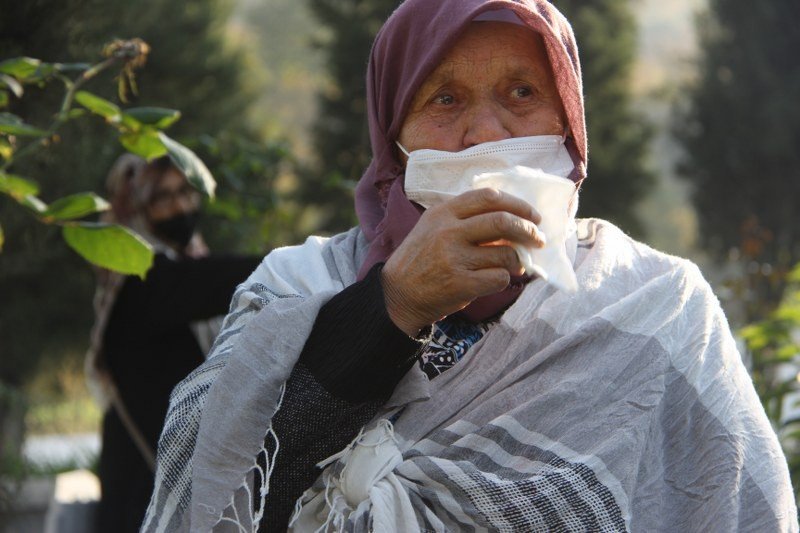 Depreminin 21. yıl dönümünde deprem şehitliği doldu taştı  - 3