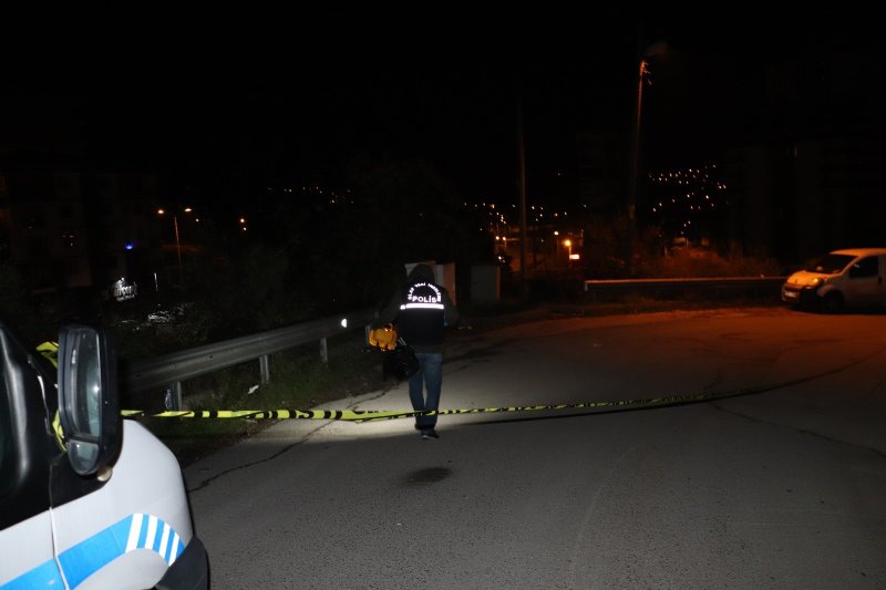 Ereğli´de aralarında husumet buluna iki tarafın kavgasında 6 kişi yaralandı - 12