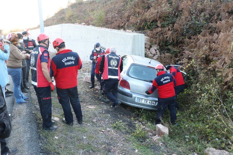 FECİ KAZADA BİRİ BEBEK İKİ CAN KAYBI... KAZAY YERİNDEN GÖRÜNTÜLER - 7