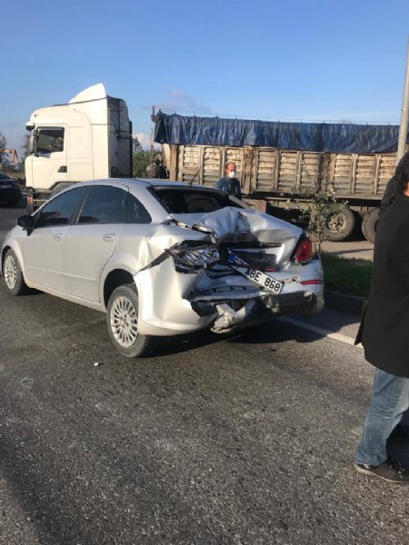 IŞIKTA DURAN OTOMOBİLE TIR ÇARPTI! - 3