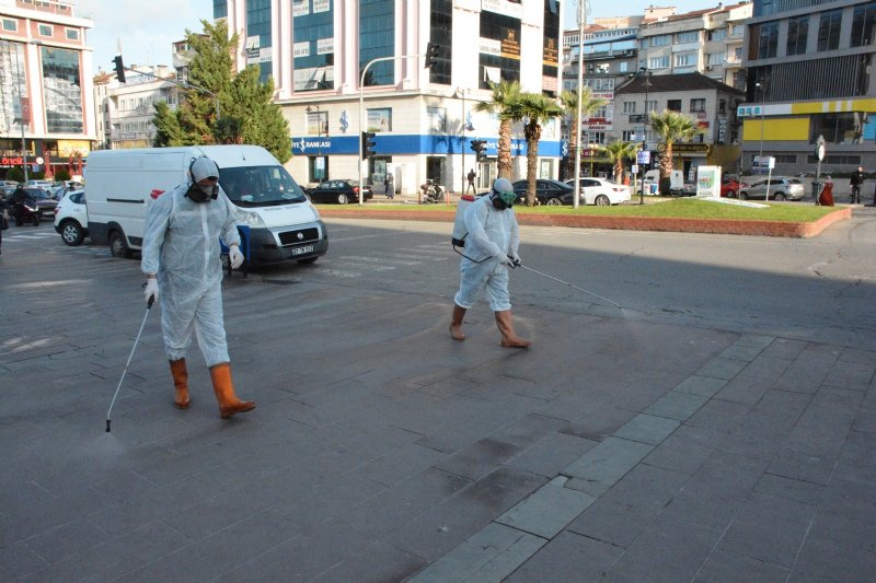 ORTAK KULLANIM ALANLARI İLAÇLANIYOR - 1