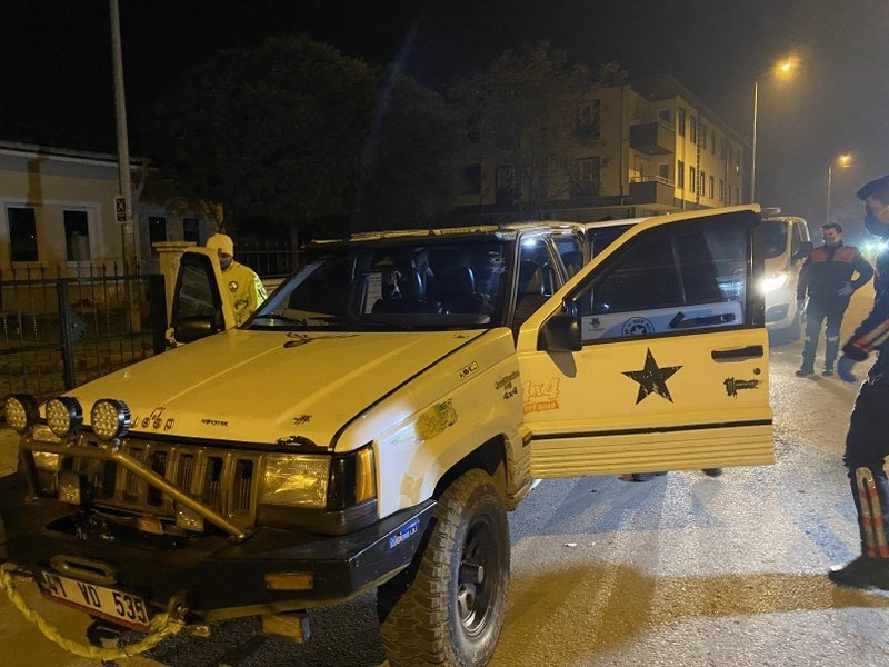 KOVALAMACAYLA YAKALANDI; ADAM SUÇ MAKİNESİ ÇIKTI! - 3