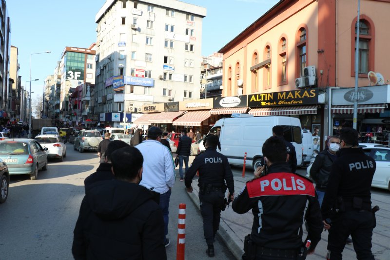 Polisin müdahale ettiği genç müzisyenlerden acı itiraz… ´´VAR MI BİZİM DURUMUMUZU BİLEN?´´ - 1
