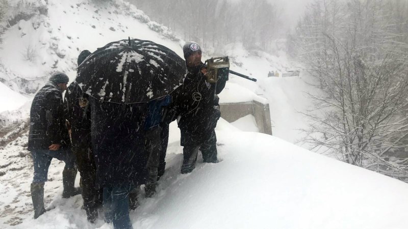 ARAMA ÇALIŞMALARI 1 METRE KARIN ALTINDA SÜRÜYOR - 1