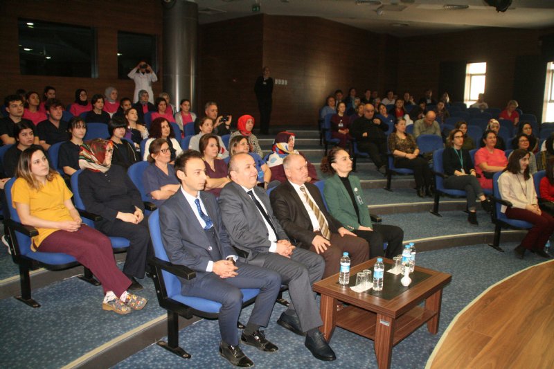 Devlet Hastanesi’nde Psikiyatri Hemşiresi Eğitimlerinde sertifikalar verildi - 1