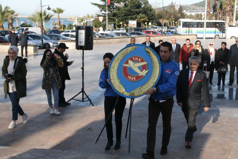 “GÖZLERİNİZİ GÖKYÜZÜNDEN AYIRMAYIN!” - 1