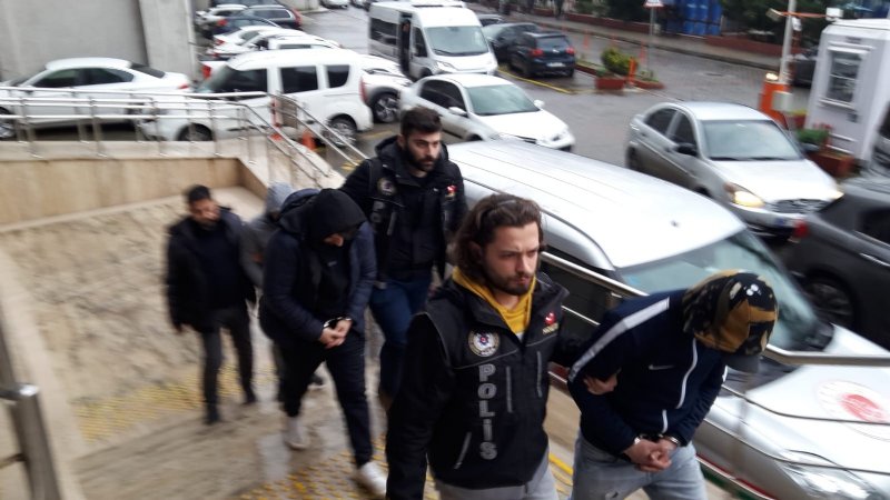 Narkotik ekipleri göz açtırmıyor: 3 gözaltı - 2