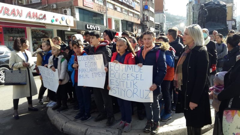  Okulları için 11. gündür eylem yapıyorlar  - 4