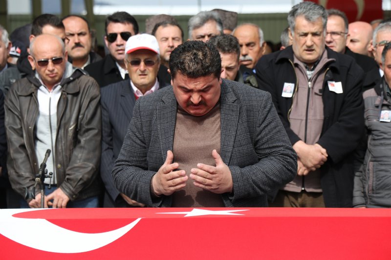 Uzman Çavuş Yılmaz son yolculuğuna uğurlandı - 1