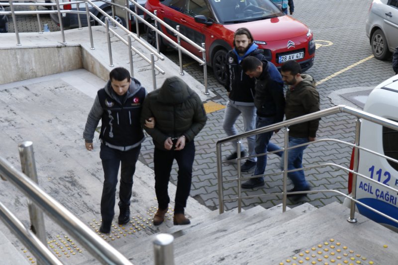  Yarım kilo bonzai ile yakalandılar, 3 şüpheli adliyede - 2