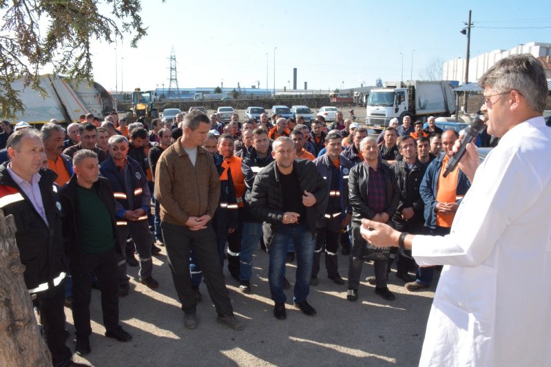 Belediye, dört bir yanı dezenfekte ediyor - 2