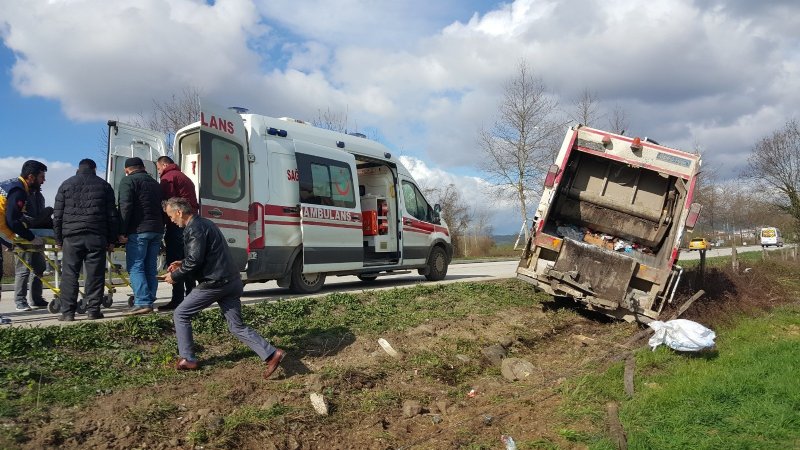 Çöp kamyonu yoldan çıktı: 3 yaralı - 1