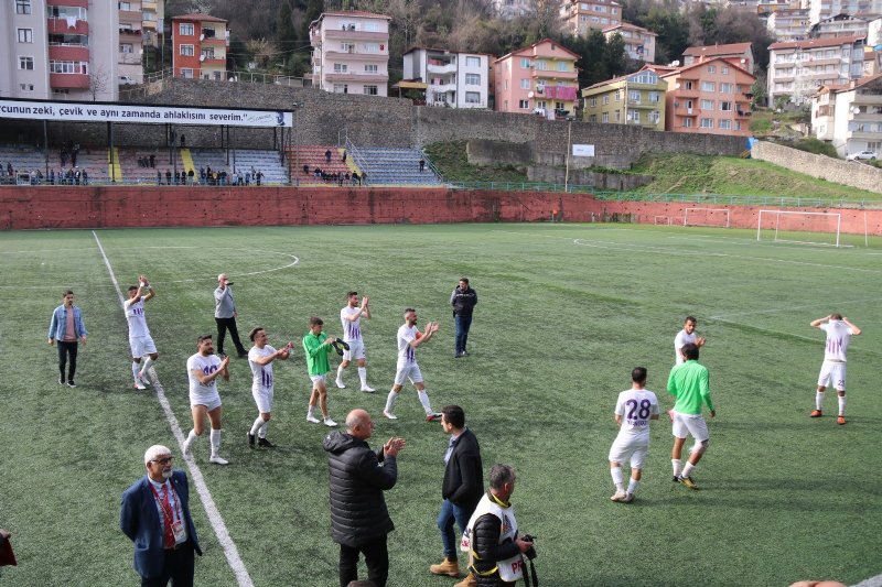 Ereğli Belediyespor: 2 Göynük Belediyespor:1 - 4