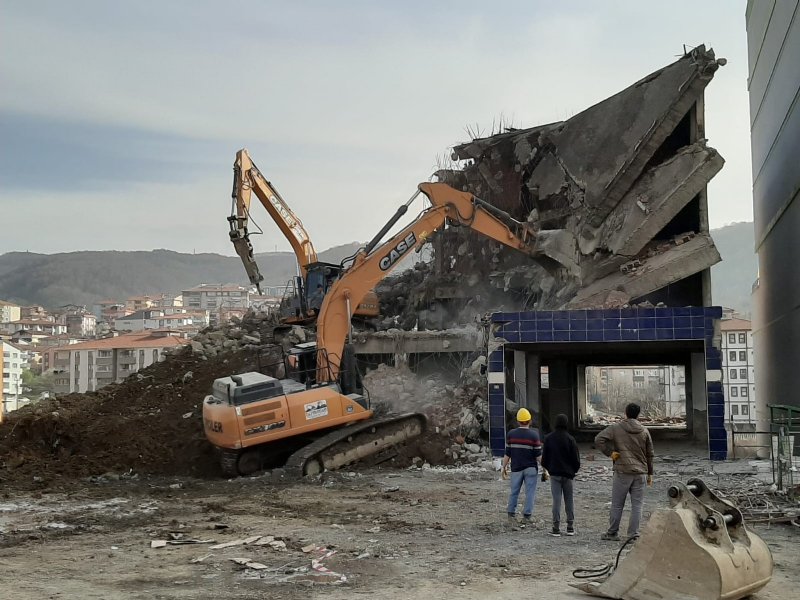 Karadeniz Ereğli’de metruk bina kalmayacak - 3