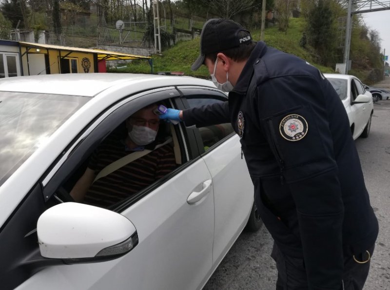 Kent girişinde ateş ölçerli korona virüs tedbiri - 2