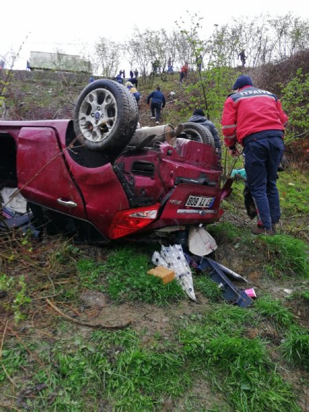 Otomobille 50 metreden uçtular - 3