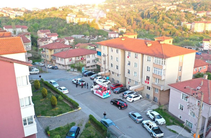 Başkan Posbıyık mahallelerde bayram kutladı - 2