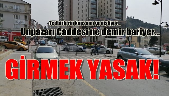 Unpazarı Caddesi’nde demir bariyerler…