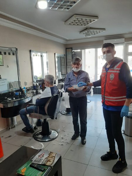 Alaplı Kaymakamlığı maske dağıttı - 1