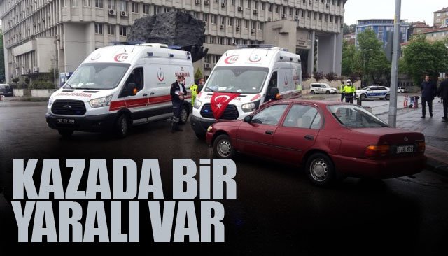 Ambulans ile otomobil çarpıştı