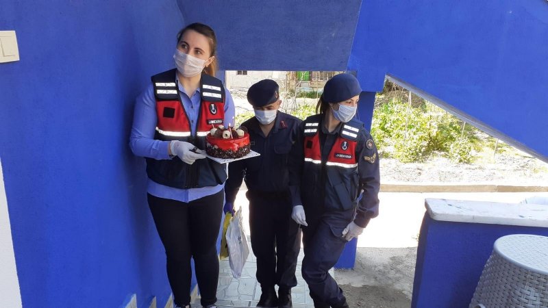 Jandarmadan doğum günü sürprizi - 3