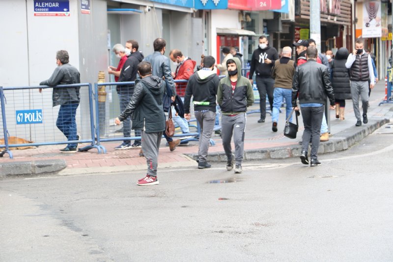 Kısıtlama sonrası cadde ve sokaklarda yoğunluk oluştu - 4