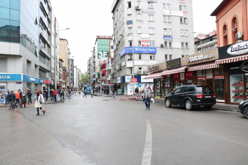 Kısıtlama sonrası cadde ve sokaklarda yoğunluk oluştu - 5