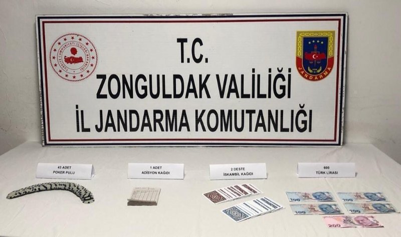 KORKMUYORLAR; OYNUYORLAR! - 1