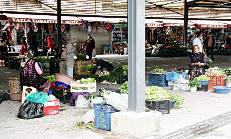 Yeni normallerimiz... Merkez Pazaryeri açıldı... DİSİPLİNLİ ALIŞVERİŞ! - 2